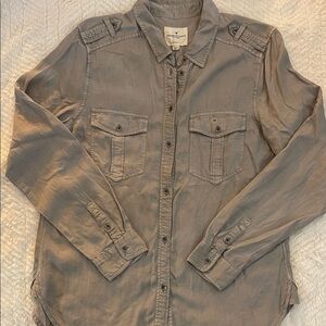 American Eagle Outfitters Gray Boyfriend Fit Shirt